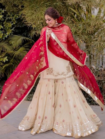 New Arrivals: Dreamy Fits and Perfect Flares