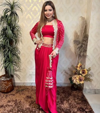 Crape Silk Dhoti Cape Set with Textured Embroidery