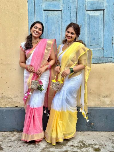 Soft Linen Saree with Golden Border and Blouse