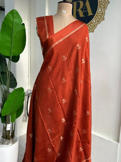 Viscose Khadi Silk Saree with Jacquard Leaf Design