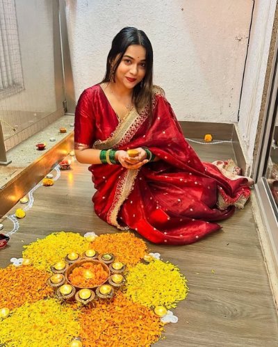 Banarasi Soft Maharani Tissue Silk Saree with Lace Border