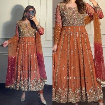 Latest Blingy Outfits for Diwali Parties
